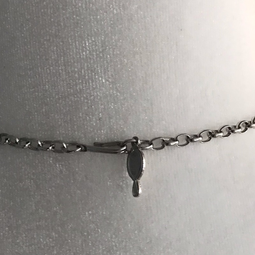 Costume Jewelry Chain and Pendant - Picture 2 of 4